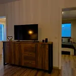 Ruhig Gelegenes 3-raum App Apartment *