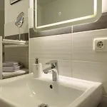 Apartment Ruhig Gelegenes 3-raum App *