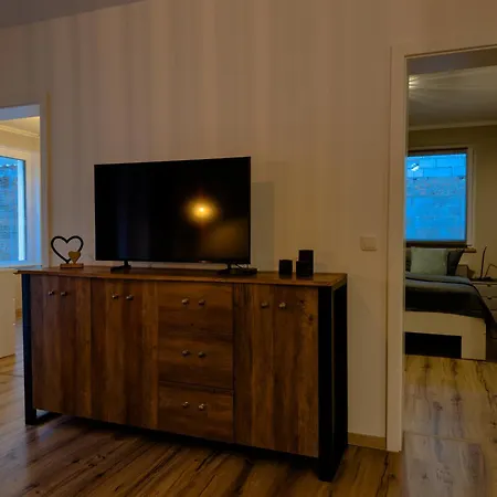 Ruhig Gelegenes 3-raum App Appartement *