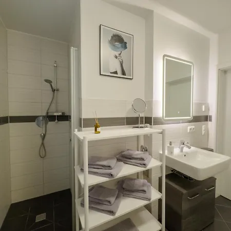 Ruhig Gelegenes 3-raum App Appartement