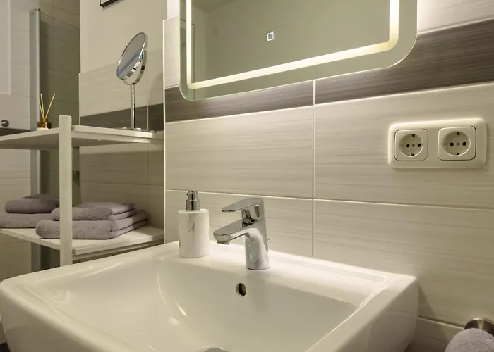 Apartment Ruhig Gelegenes 3-raum App *