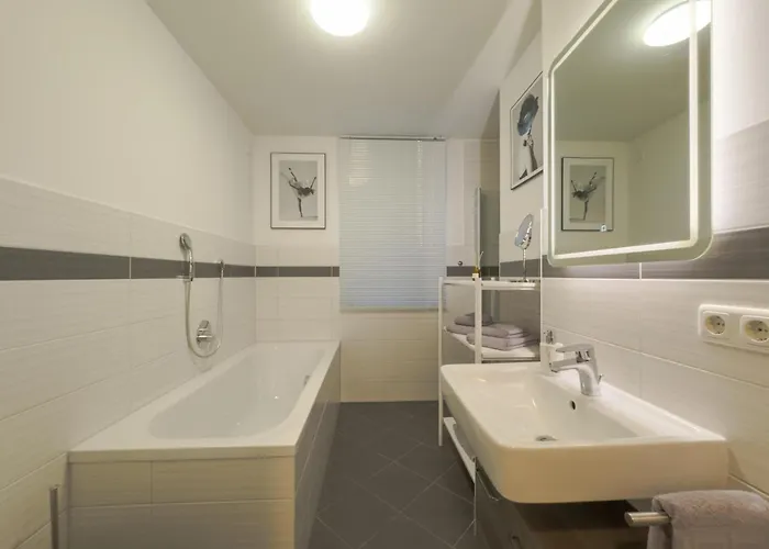 Apartment Ruhig Gelegenes 3-raum App *