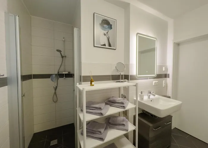 Ruhig Gelegenes 3-raum App Apartment